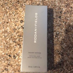 Rodan and Fields Radiant Defense- Shell-NIB